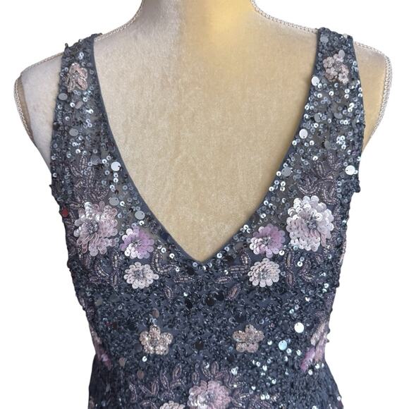 Adrianna Papell Floral Embellished V-Neck Formal Sequin Gown Size 8 NWT - Picture 9 of 15